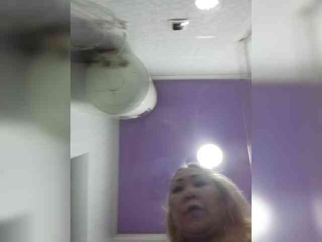 Financially_Poor webcam
