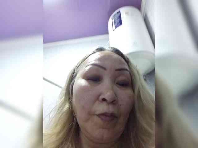 Financially_Poor webcam