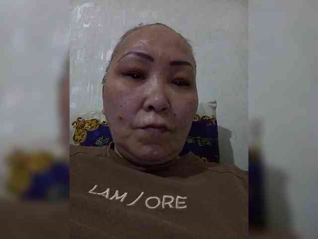 Financially_Poor webcam