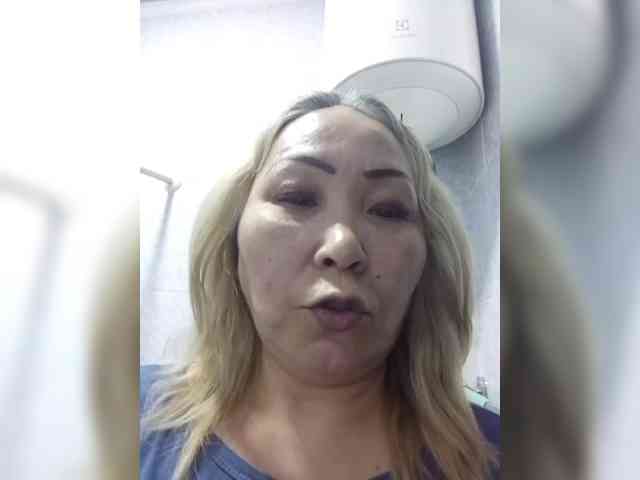Financially_Poor webcam