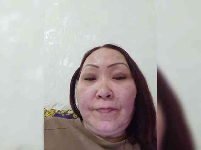Financially_Poor webcam