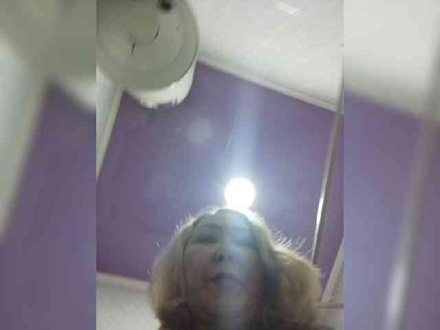 Financially_Poor webcam