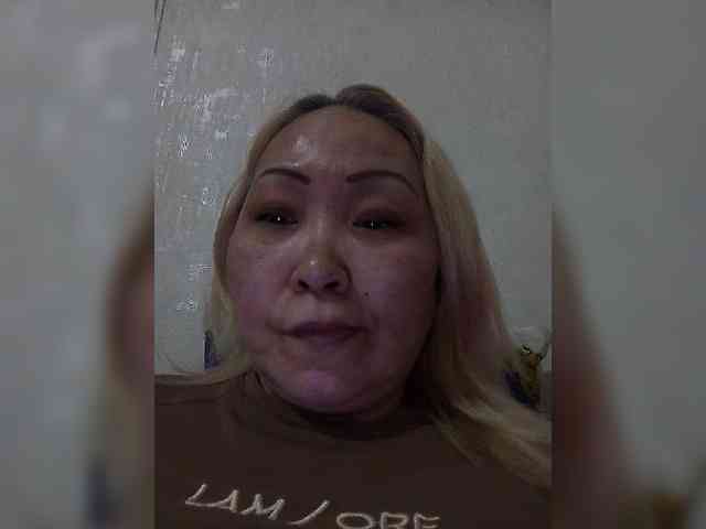 Qweentis Live Webcam on BongaCams