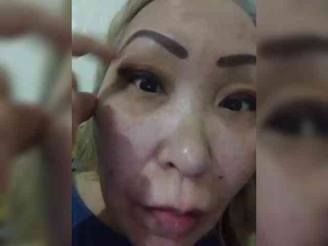 FINANCIALLY_POOR webcam