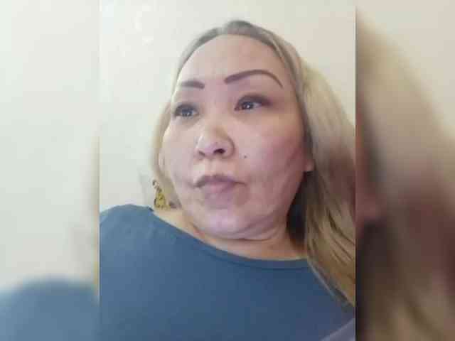 Financially_Poor webcam