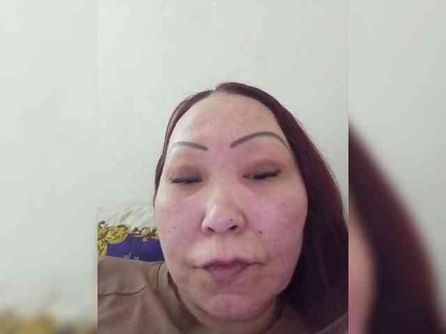 Financially_Poor webcam