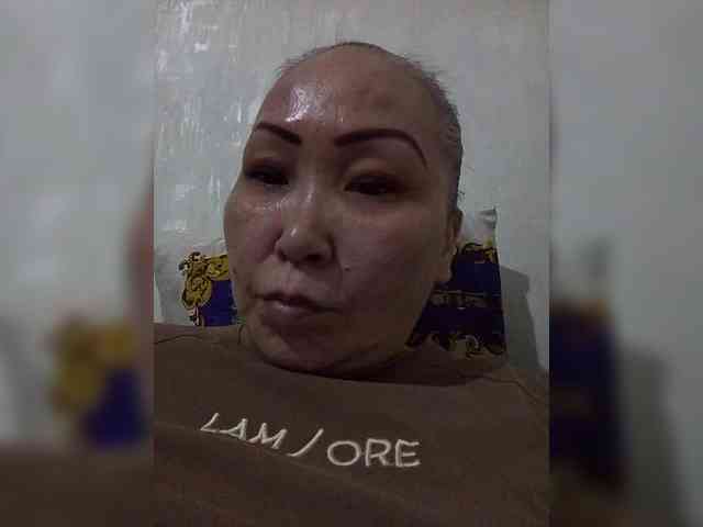 Financially_Poor webcam