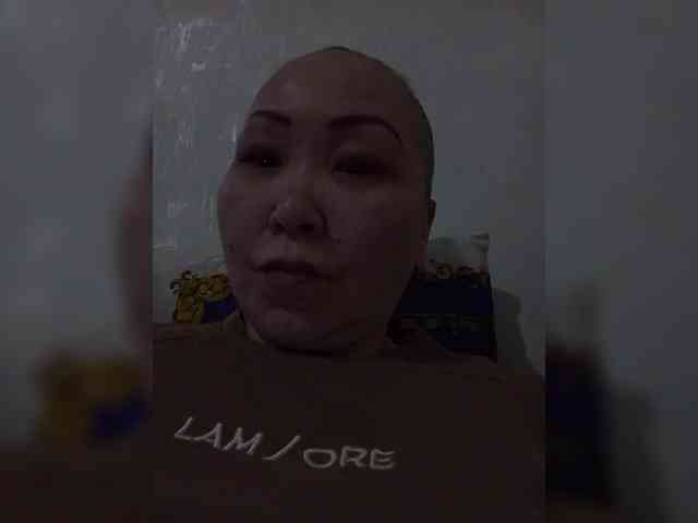 Financially_Poor webcam