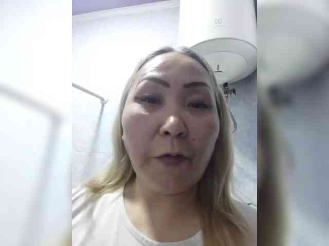Financially_Poor webcam