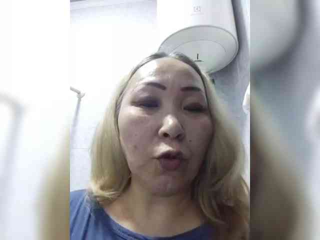 Financially_Poor webcam