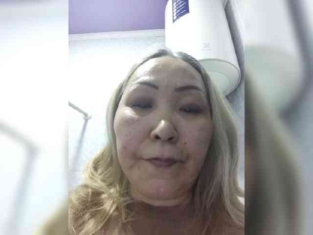 Financially_Poor webcam