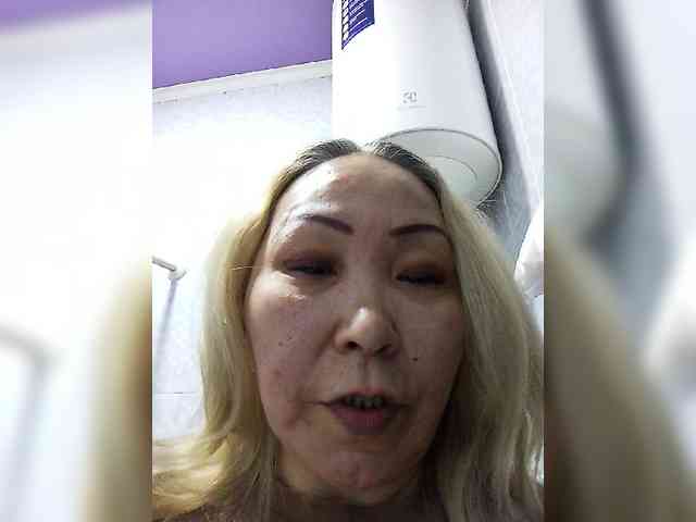 Financially_Poor webcam