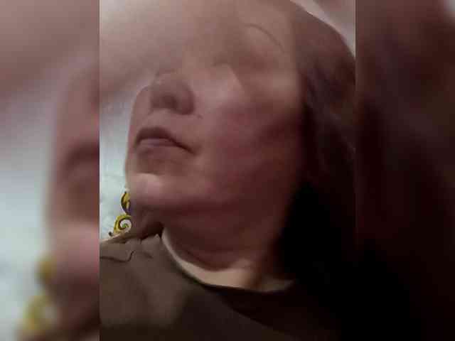 Financially_Poor webcam