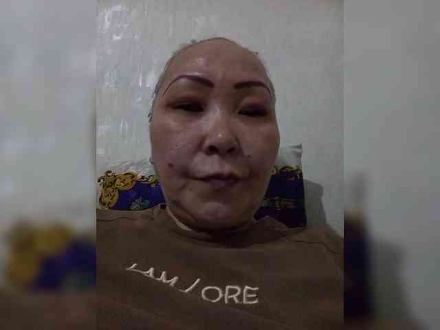 Financially_Poor webcam