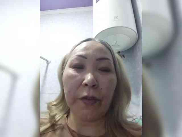 Financially_Poor webcam