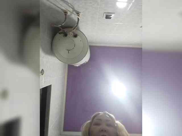 Financially_Poor webcam