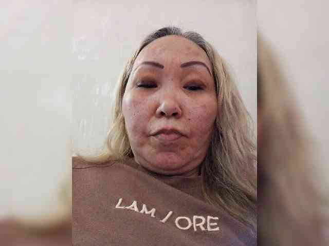 Financially_Poor webcam