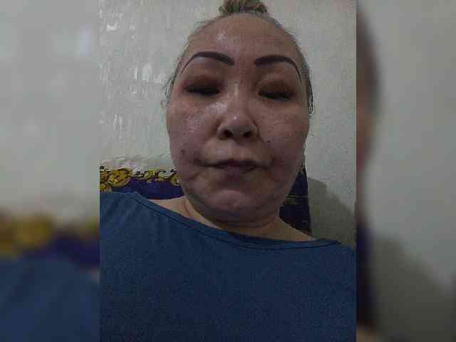 Financially_Poor webcam