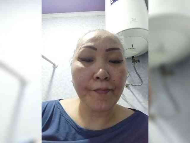 Financially_Poor webcam