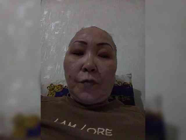 Financially_Poor webcam