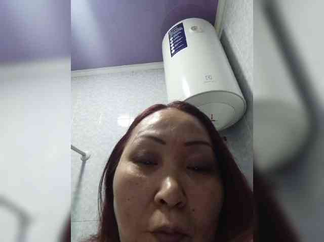 Financially_Poor webcam