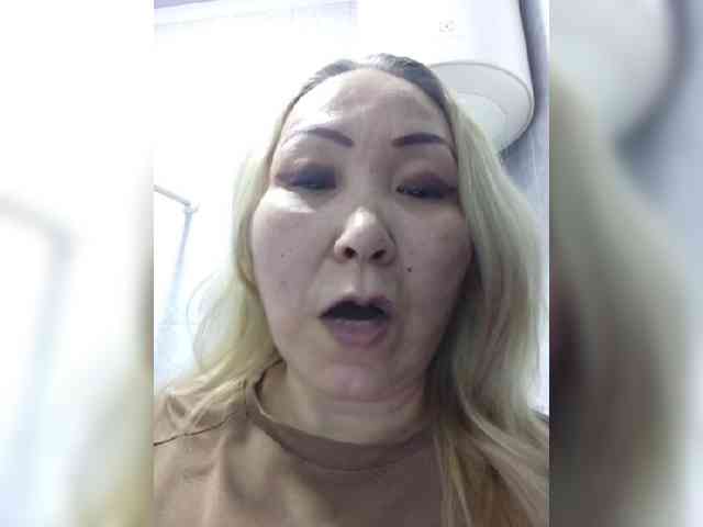 Financially_Poor webcam
