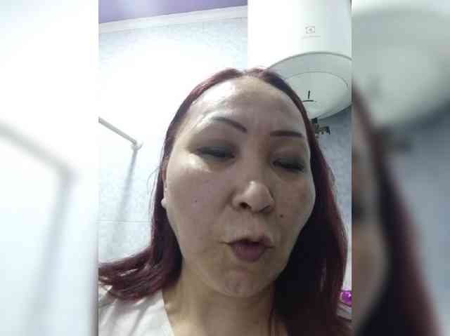 Financially_Poor webcam
