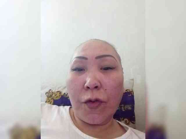 Financially_Poor webcam