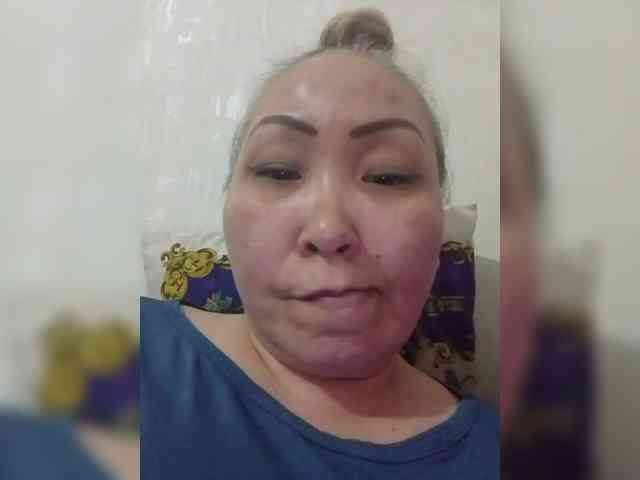 Financially_Poor webcam