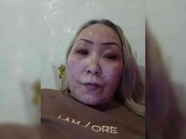 Financially_Poor webcam