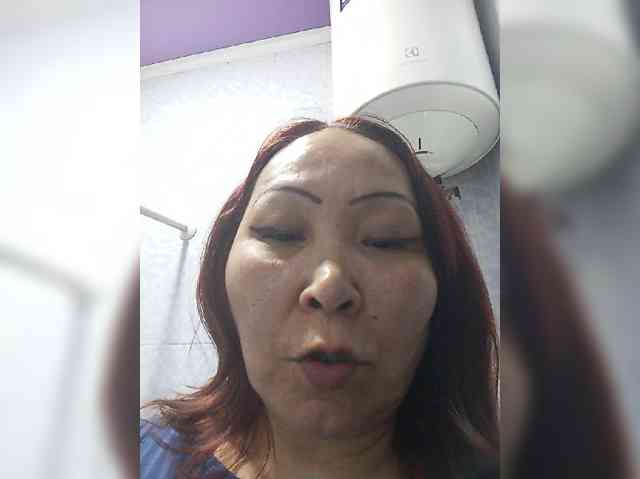 Financially_Poor webcam