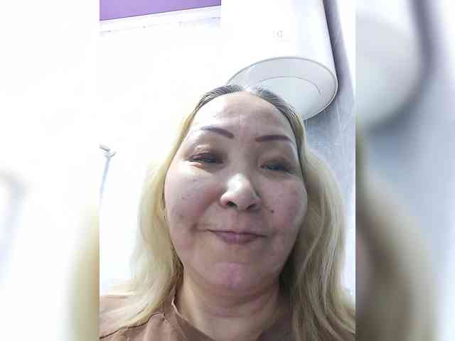 Financially_Poor webcam