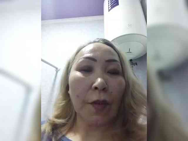 Financially_Poor webcam