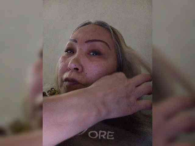 Financially_Poor webcam