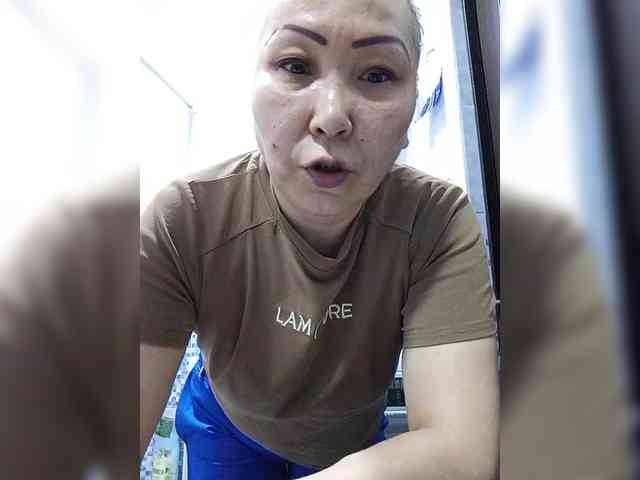 Financially_Poor webcam