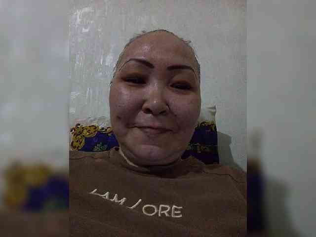 Financially_Poor webcam
