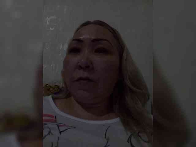 I_n_f_i_n_i_t_y's cam show statistics and live stream