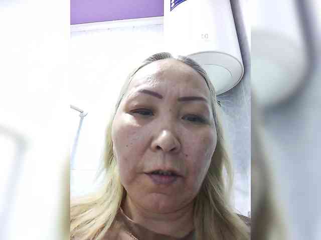 Financially_Poor webcam