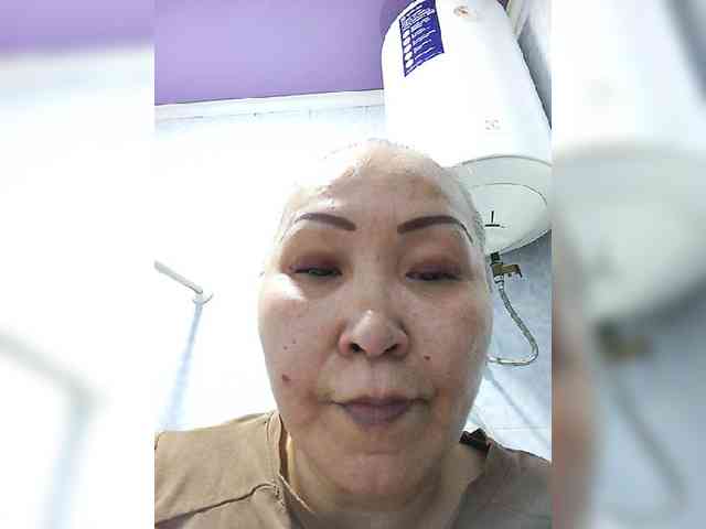 Financially_Poor webcam