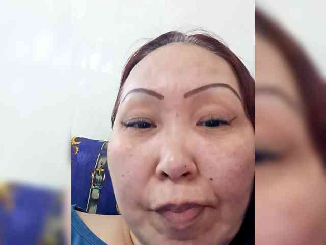 Financially_Poor webcam