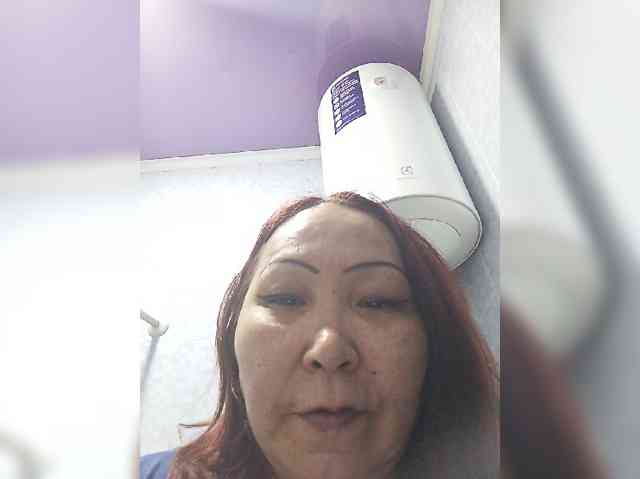 Financially_Poor webcam