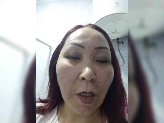 Financially_Poor webcam