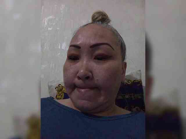 FINANCIALLY_POOR webcam