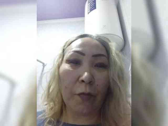 Financially_Poor webcam