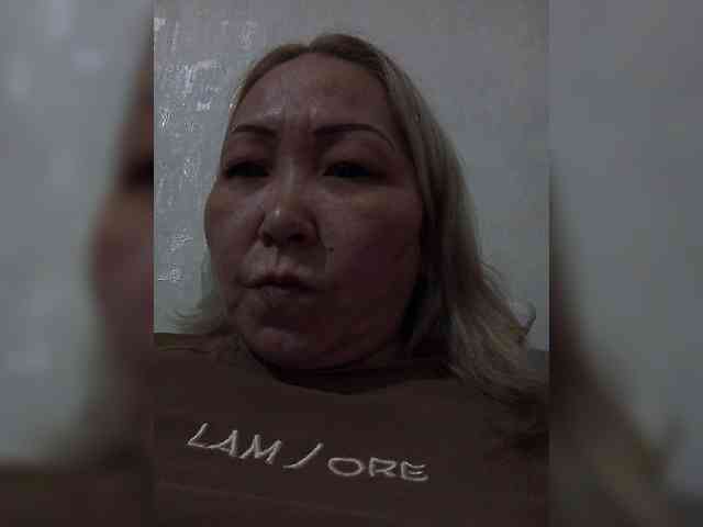 Model: Queentis