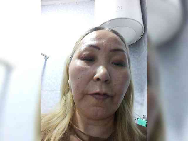 Financially_Poor webcam