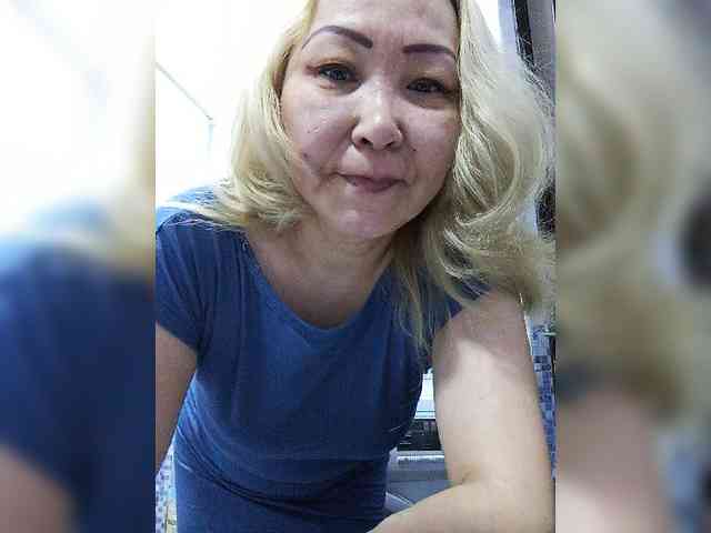 Financially_Poor webcam