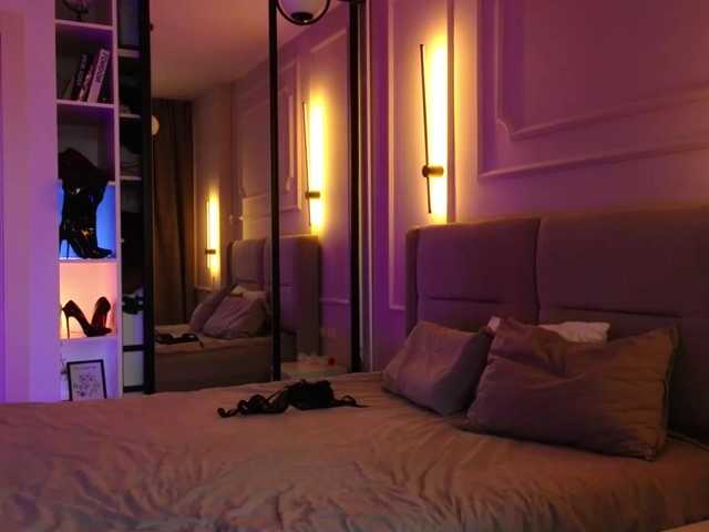 Lina-hill live cam on BongaCams