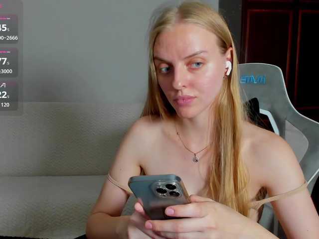 Jam-cream live cam on BongaCams