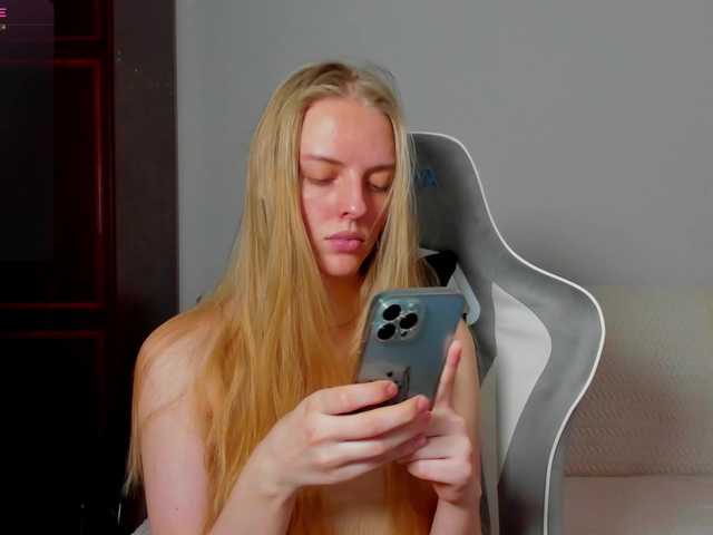 Jam-cream live cam on BongaCams